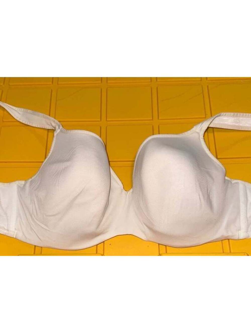 sexy…sensual Cacique bra size 44 B